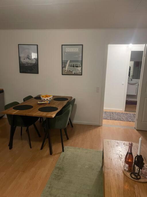 2 Bedroom Apartment Near The Sea Tisvildeleje Esterno foto
